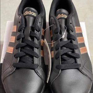 NWT Children’s black Adidas shoes size 3